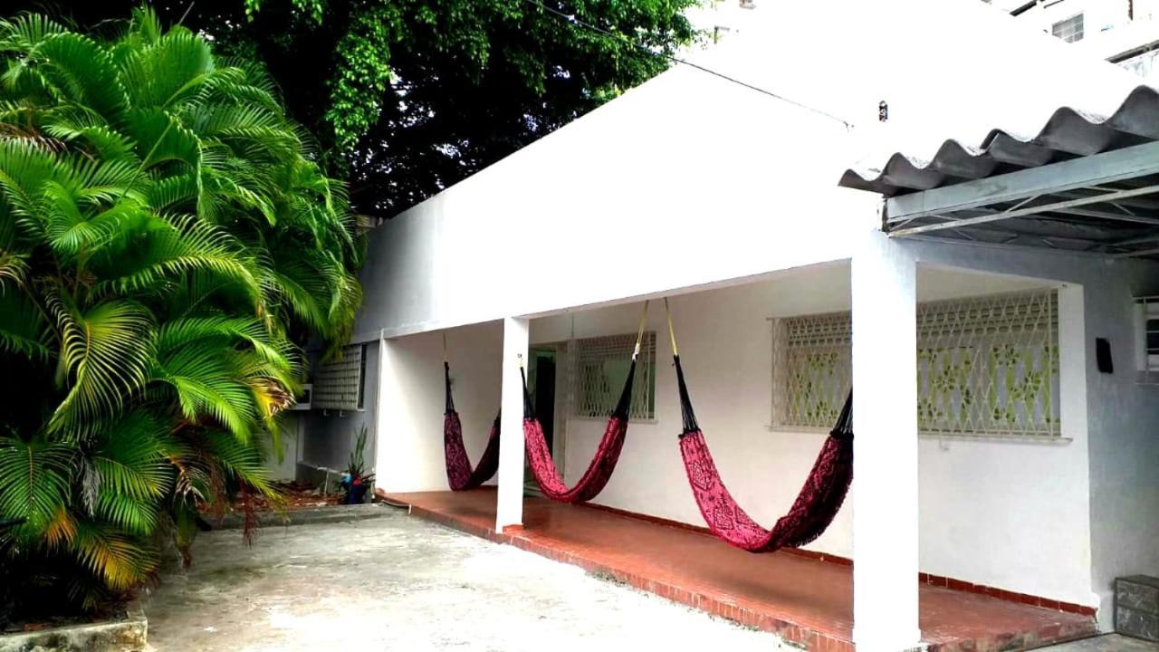 Casa Feliz Hostel Boa Viagem Жабуатан-дус-Гуарарапіс Екстер'єр фото